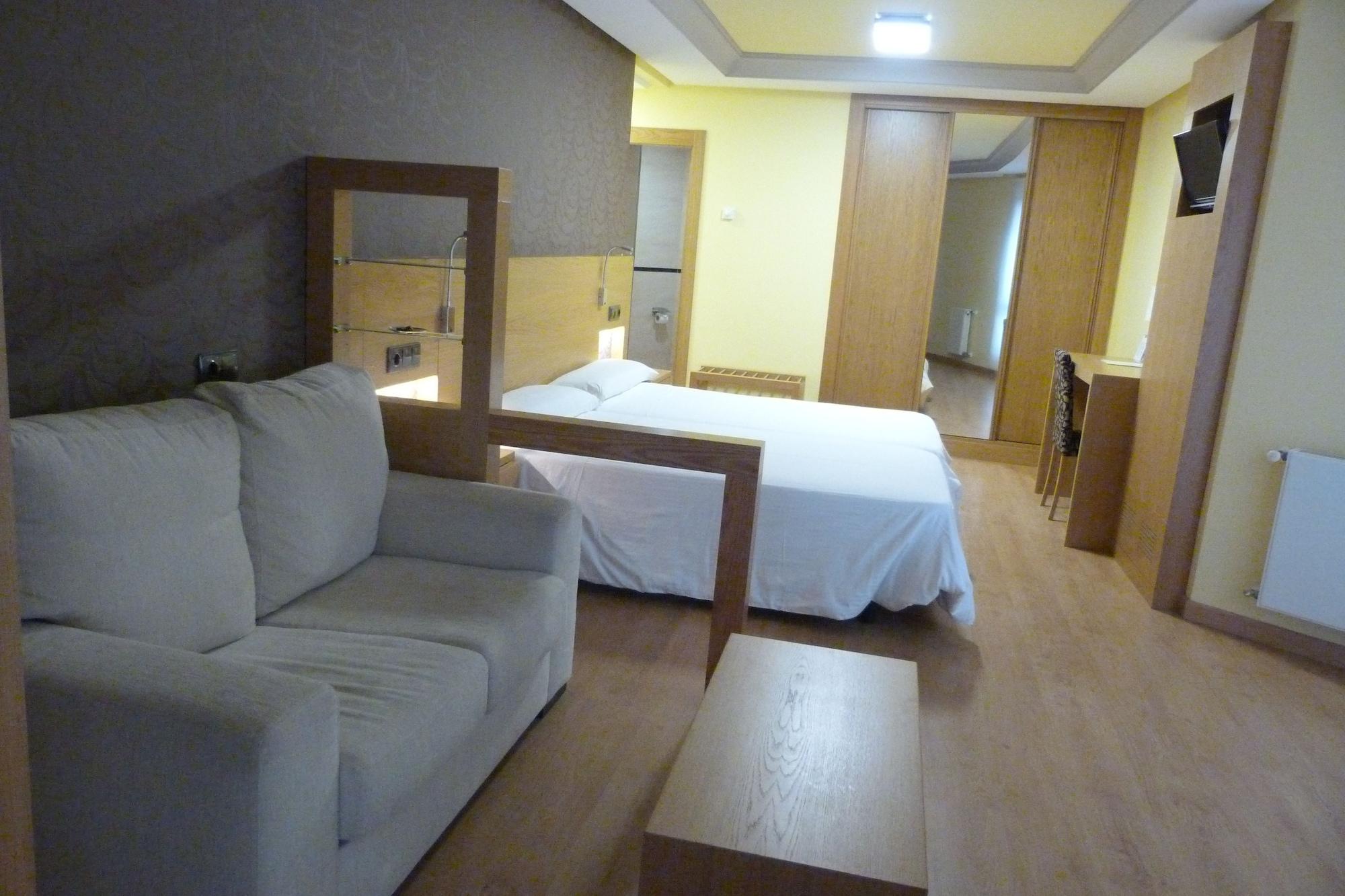 Hotel Nordés Burela Buitenkant foto